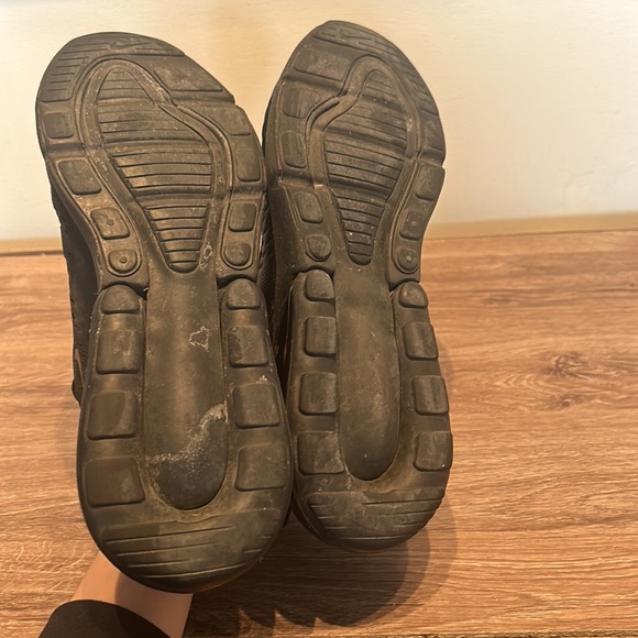 Nike Air Max 270 Black Youth Unisex - Picture 13 of 13